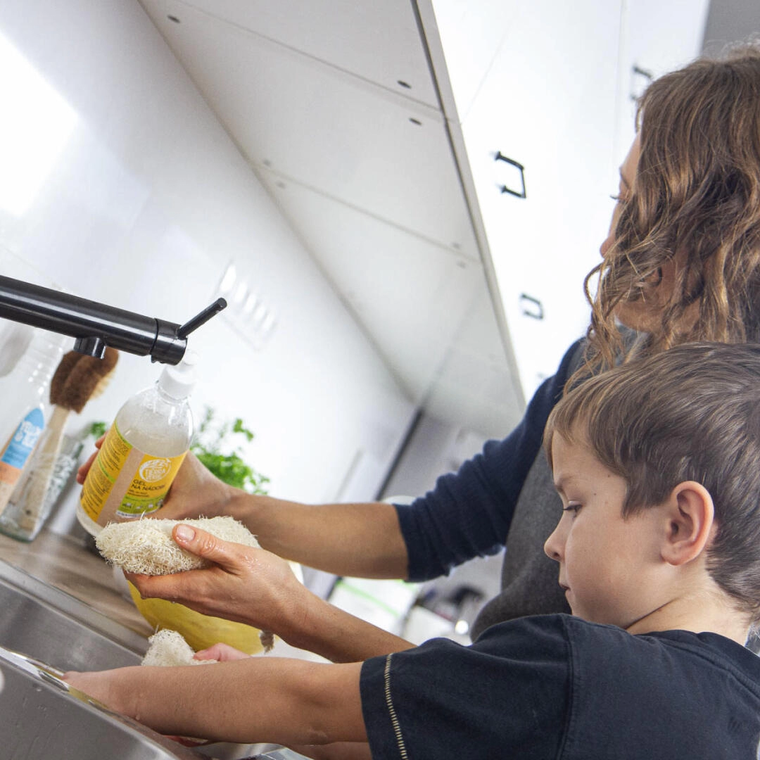 Gel na nádobí s BIO citronovou silicí (lahev 1 l)