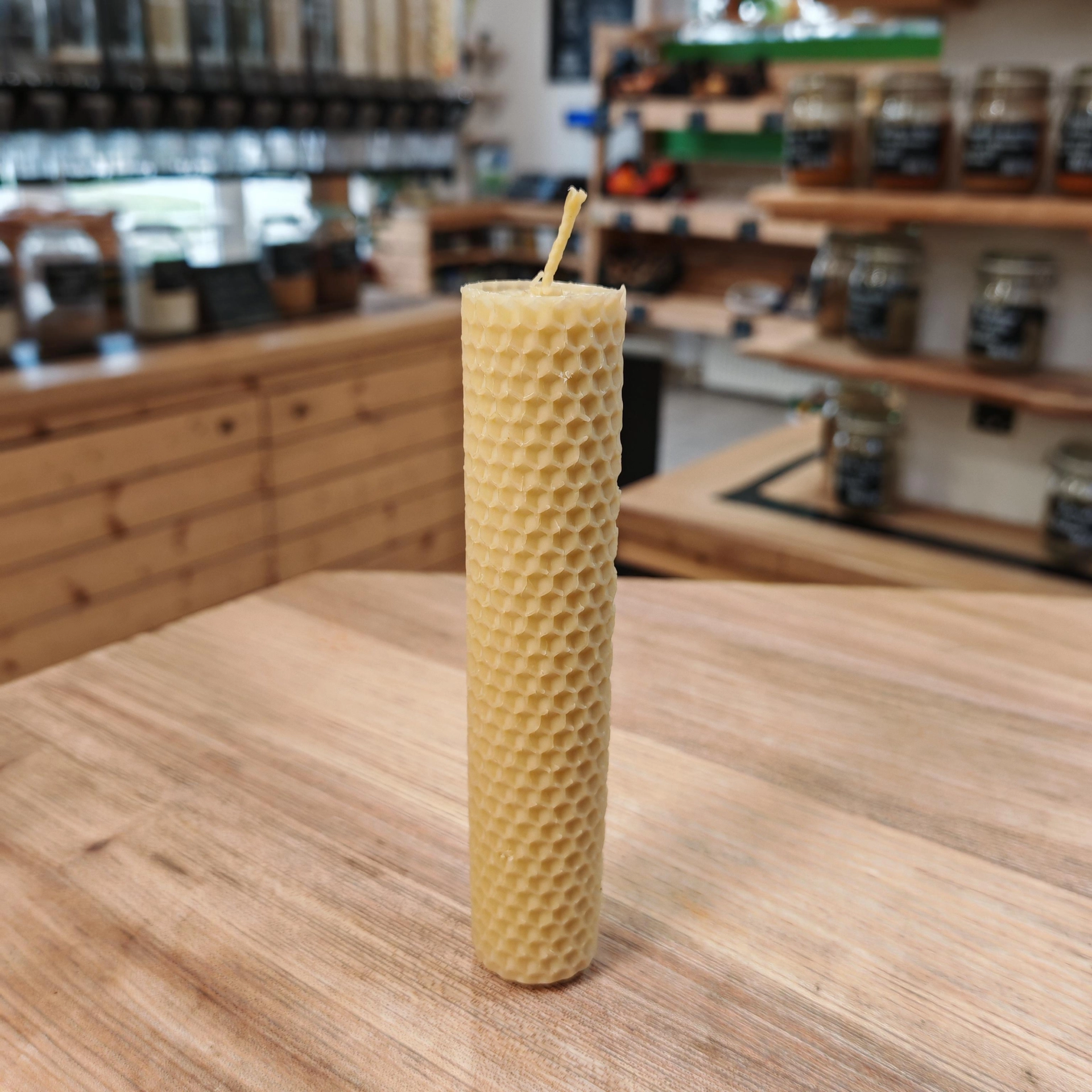 Svíčka ze včelího vosku - velká